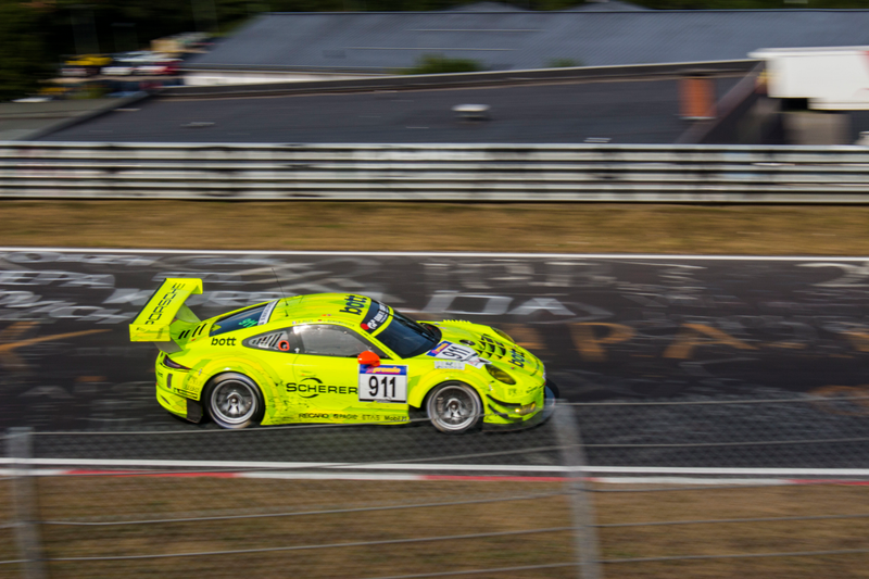 Fluorescent yellow 911. (Breidscheid)